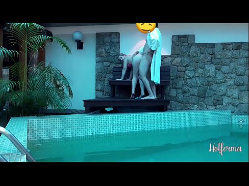 ❤️ Șeful o invită pe menajeră la piscină, dar nu a putut rezista la o partidă fierbinte ❤❌  at ro.gayasianporn.ru ﹏
